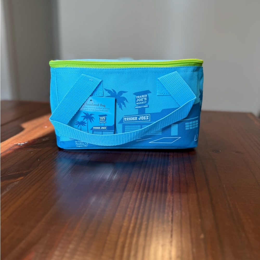 NWT TRADER JOE’S 2025 MINI INSULATED BAG